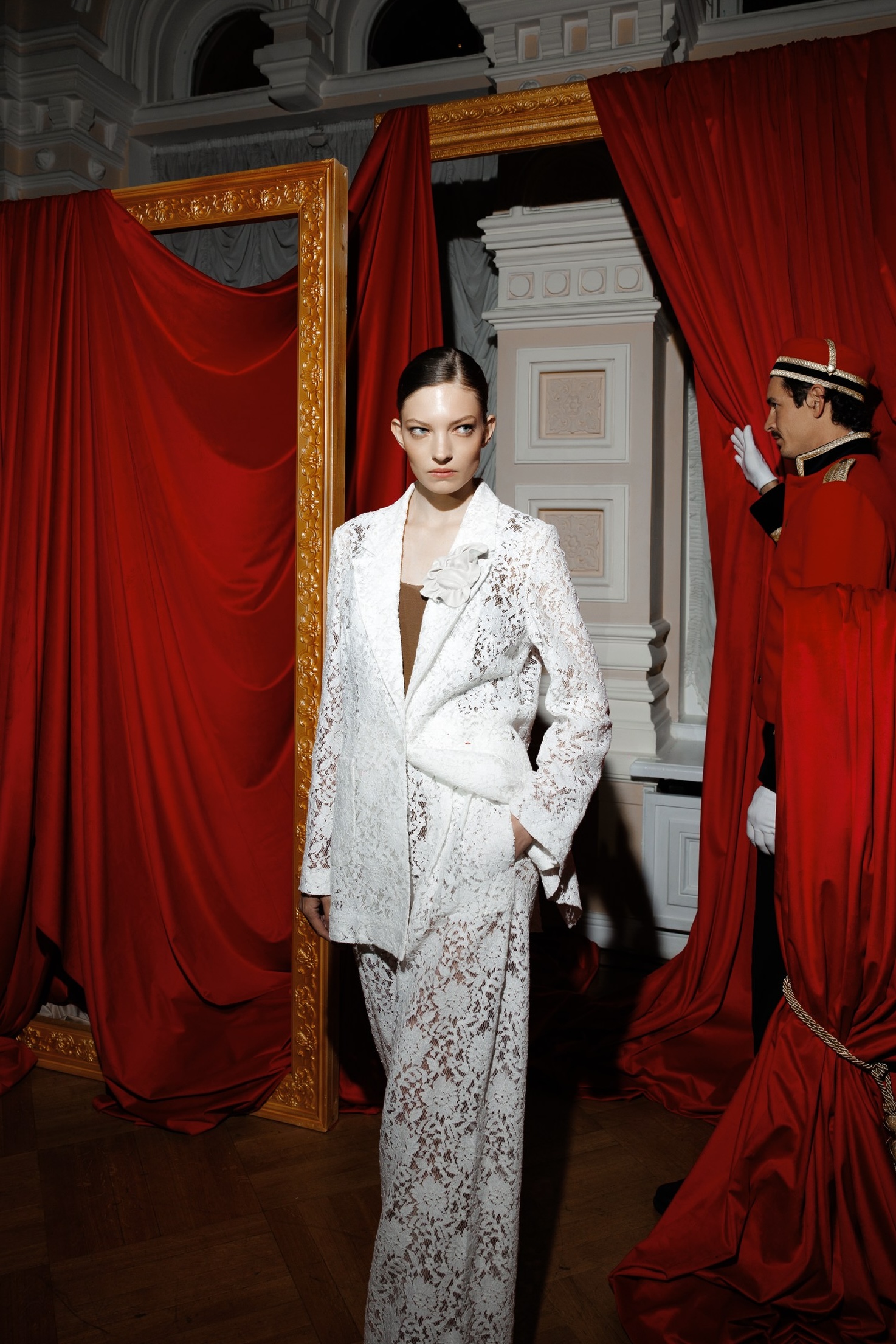 Свобода самовыражения: закрытый показ коллекции UNFRAME от JULIAKISELEVA с украшениями by SKOROKHODOVA