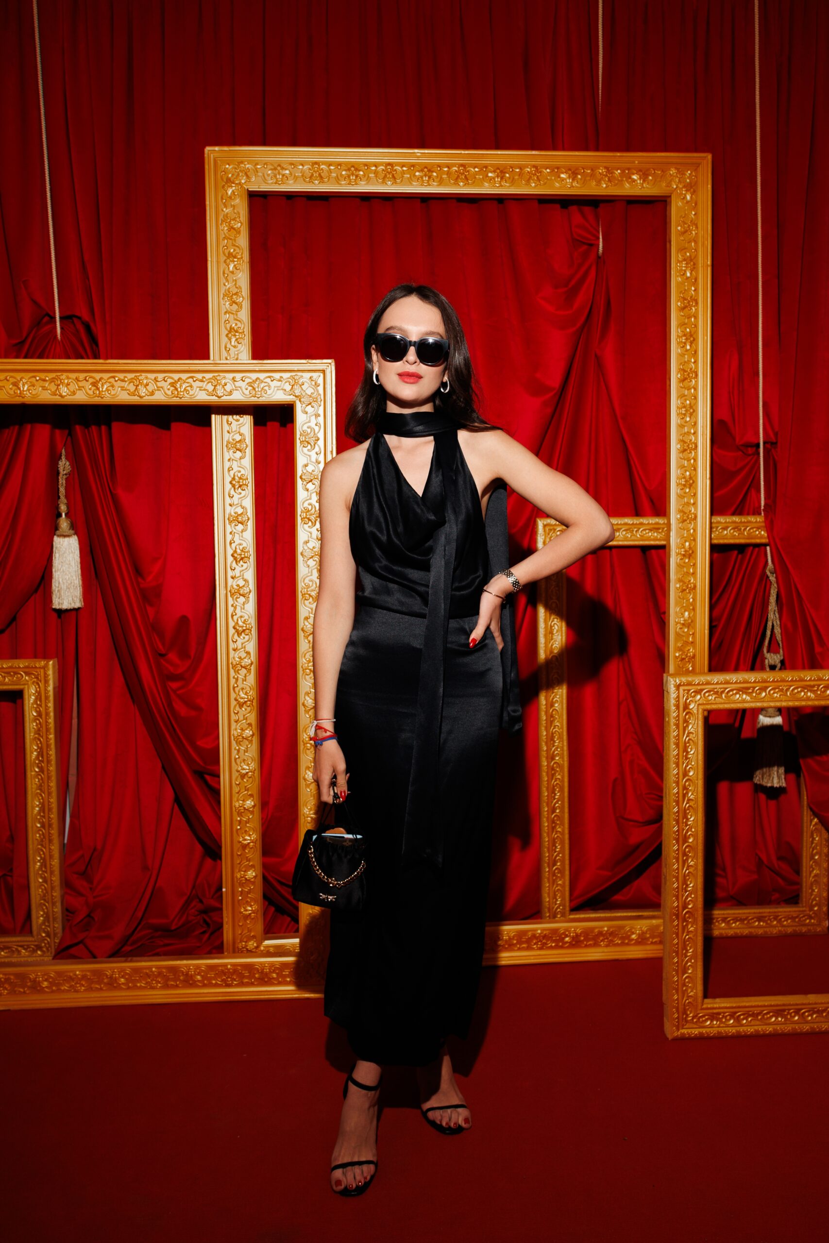 UNFRAME: показ модного дома JULIAKISELEVA в ГУМе