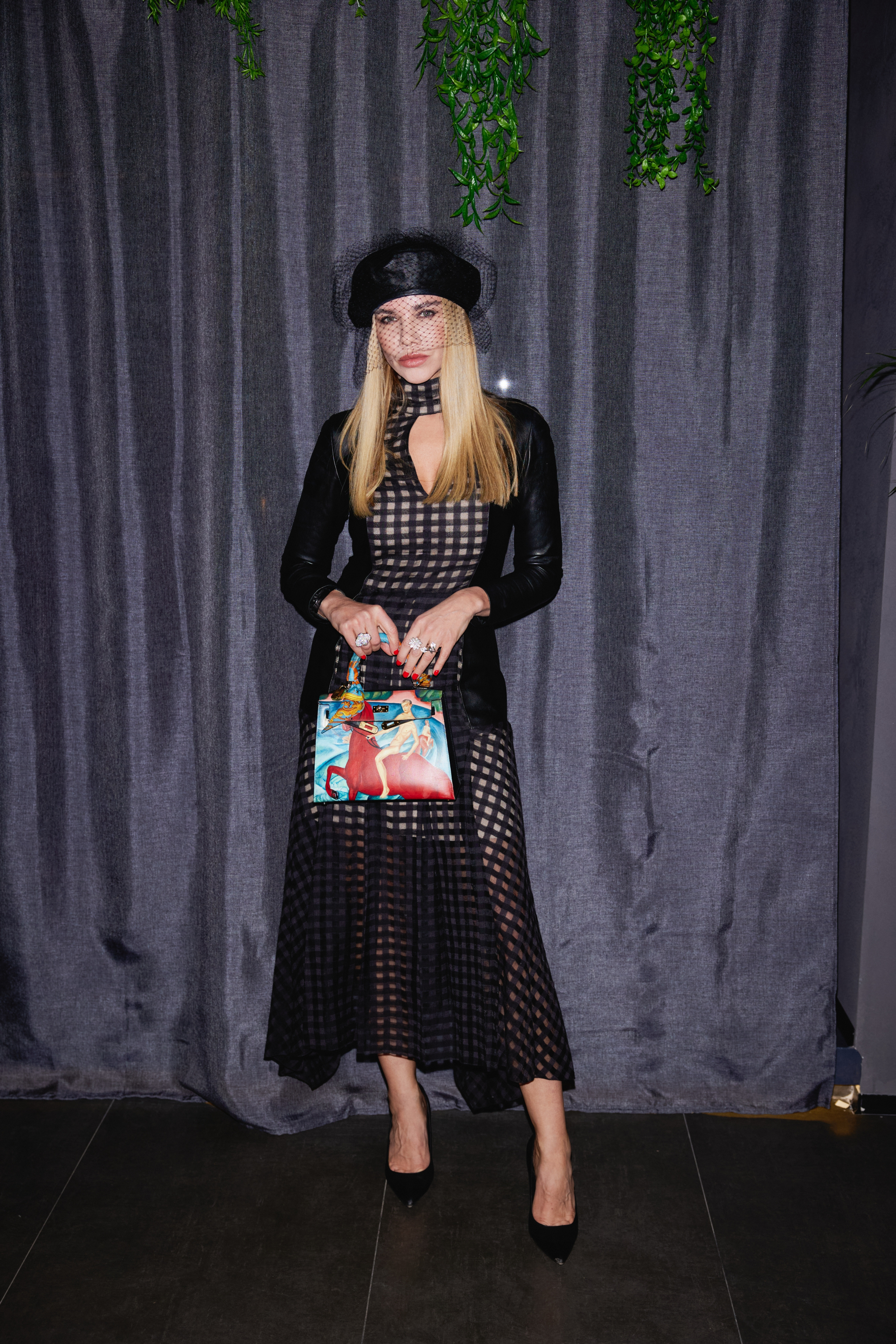 Константин Андрикопулос и Ольга Цыпкина, Ирина Чайковская, Виктория Гилварг и другие посетили открытие ресторана Bluefin Жуковка