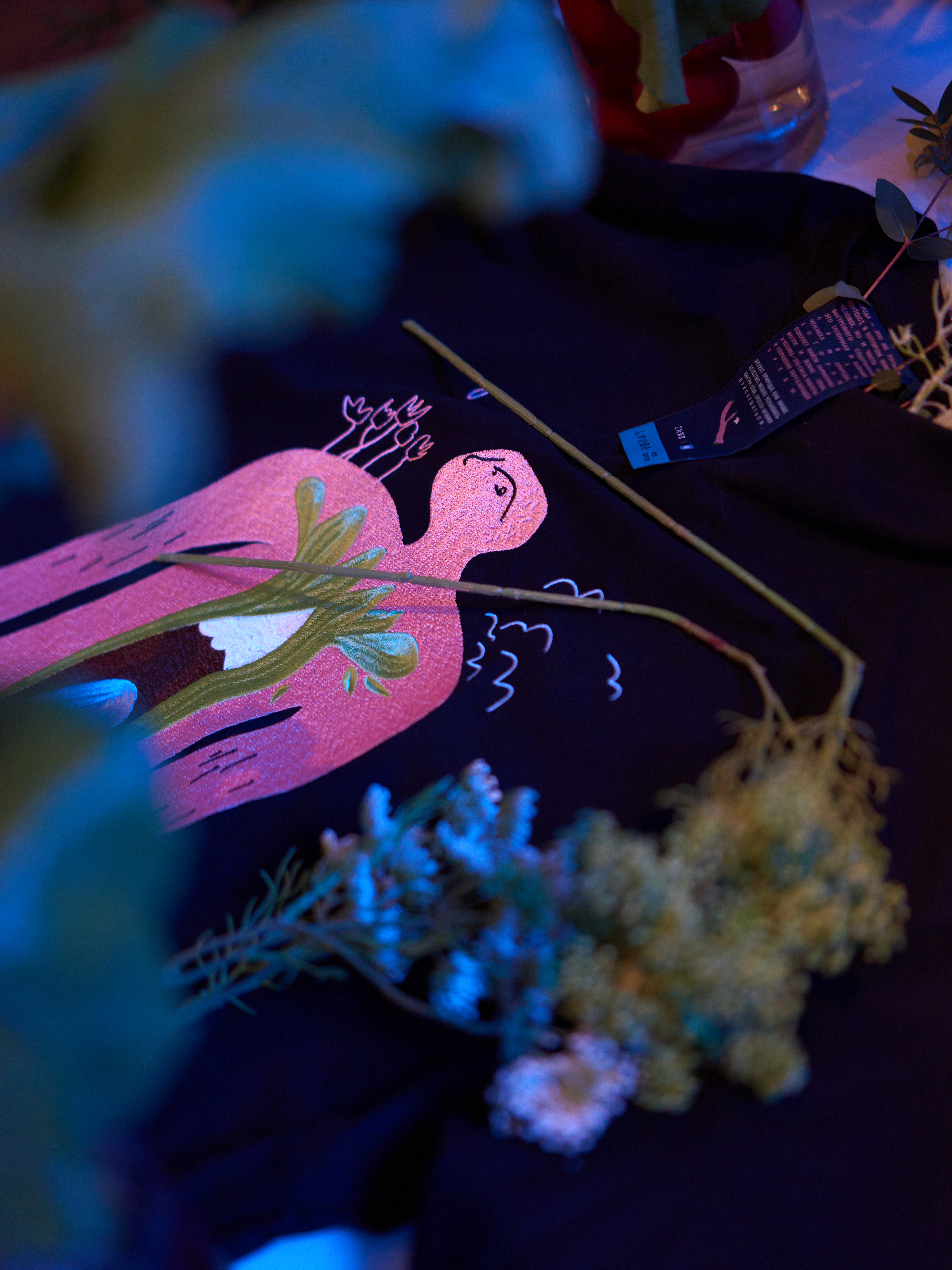 Юлианна Караулова, Настя Полетаева, Анатоль Вовк, Ингрид Олеринскаяи другие на презентации эко-капсулы VK и ZNWR