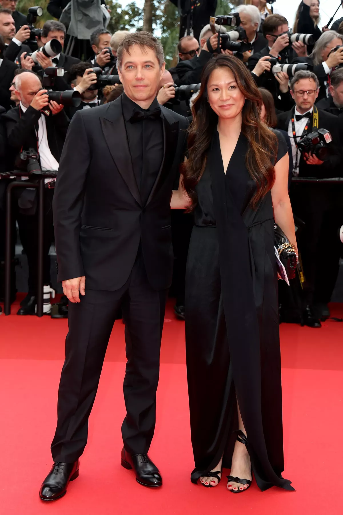 Каннский кинофестиваль 2025: самые яркие образы с красной дорожки