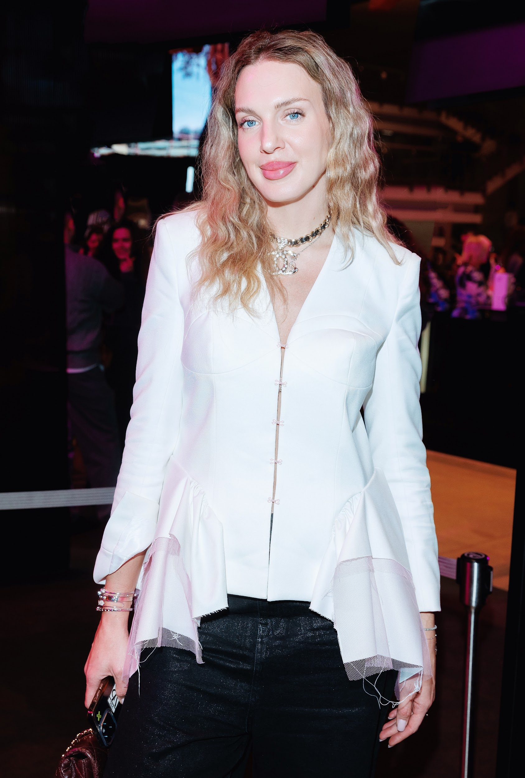 Ольга Лефферс, Питер Опхайм, Полина Аскери и другие звезды на показе бренда COSARÊVE