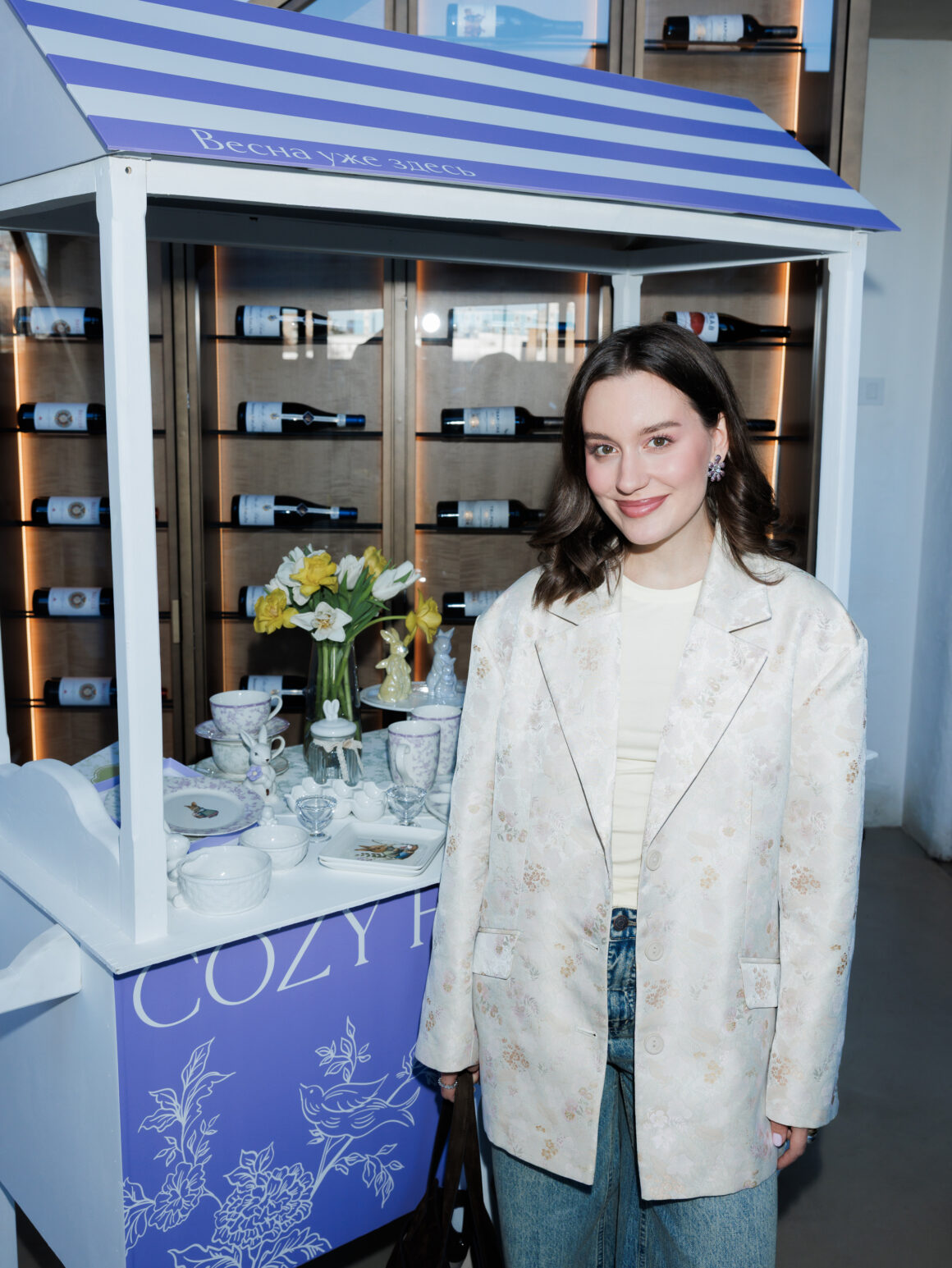 Светский весенний бранч: «Новый очаг» и Cozy Home собрали друзей и селебрити в ресторане Claudia