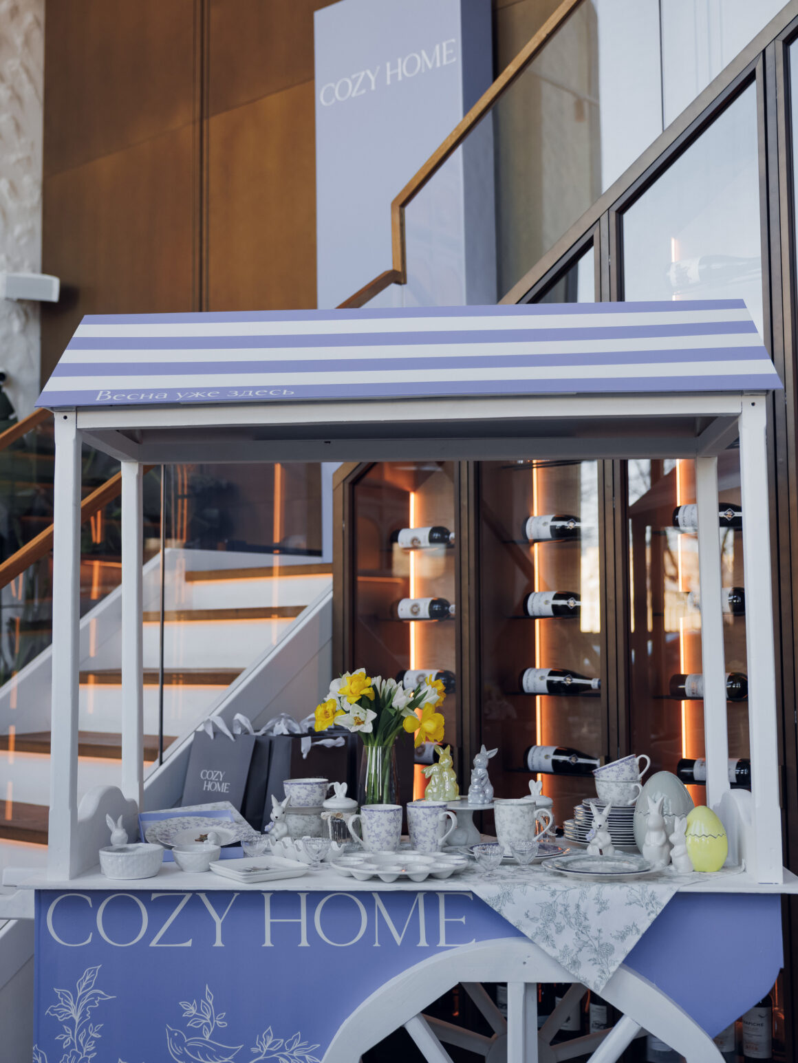 Светский весенний бранч: «Новый очаг» и Cozy Home собрали друзей и селебрити в ресторане Claudia