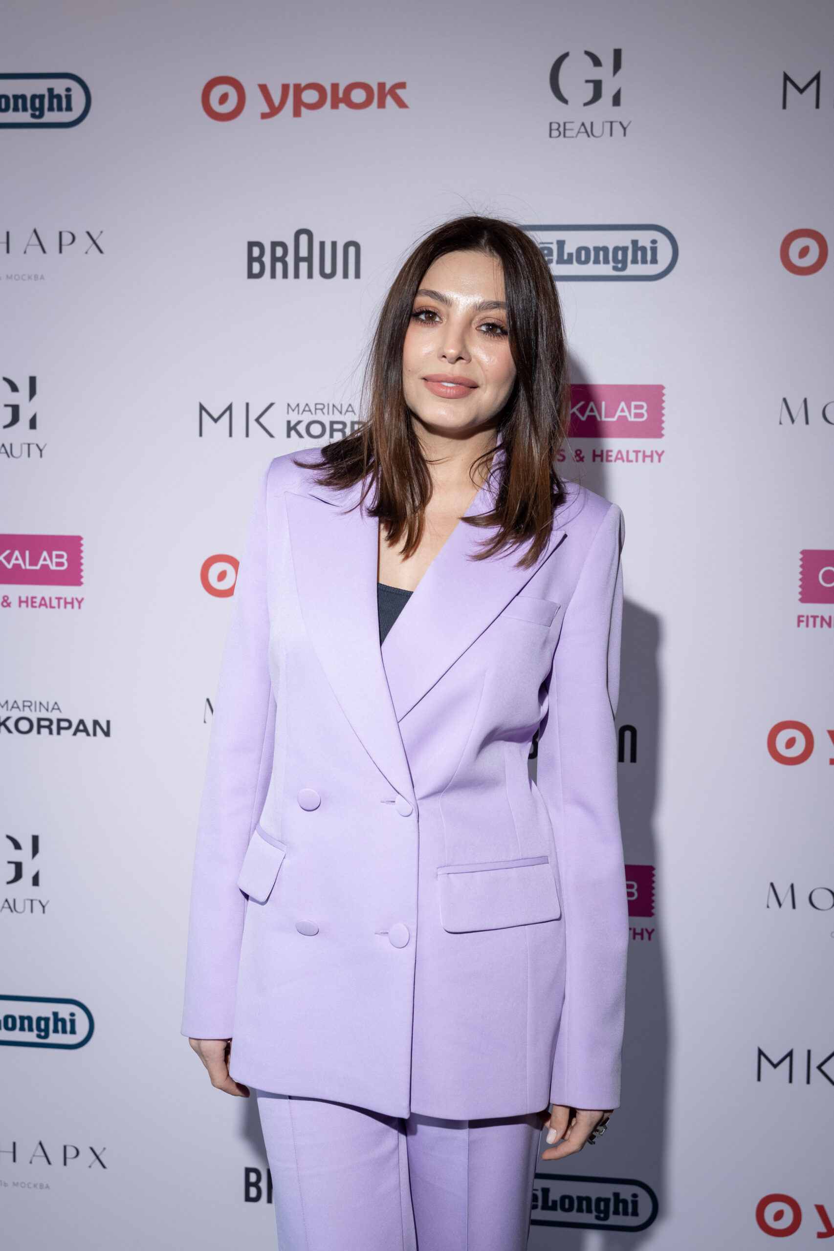 Диля Долинская, Анастасия Гребёнкина, Ирина Слуцкая и другие звезды на весеннем бранче #Проbeauty