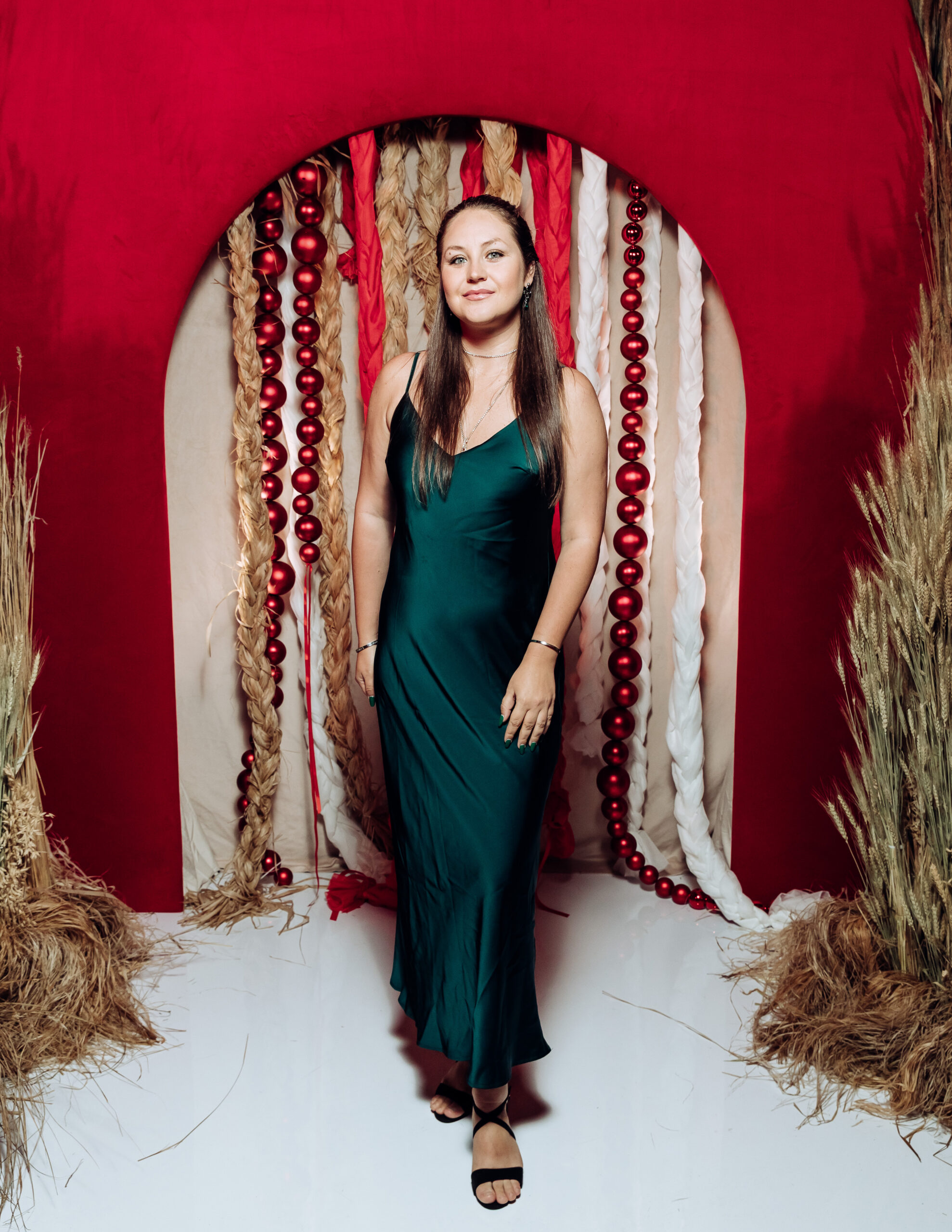 Анна Худоян, Дарья Коробова, Алина Ковалева, Олег Горчанин и другие на премьере шоу «Ход Царевны» Елены Барановой