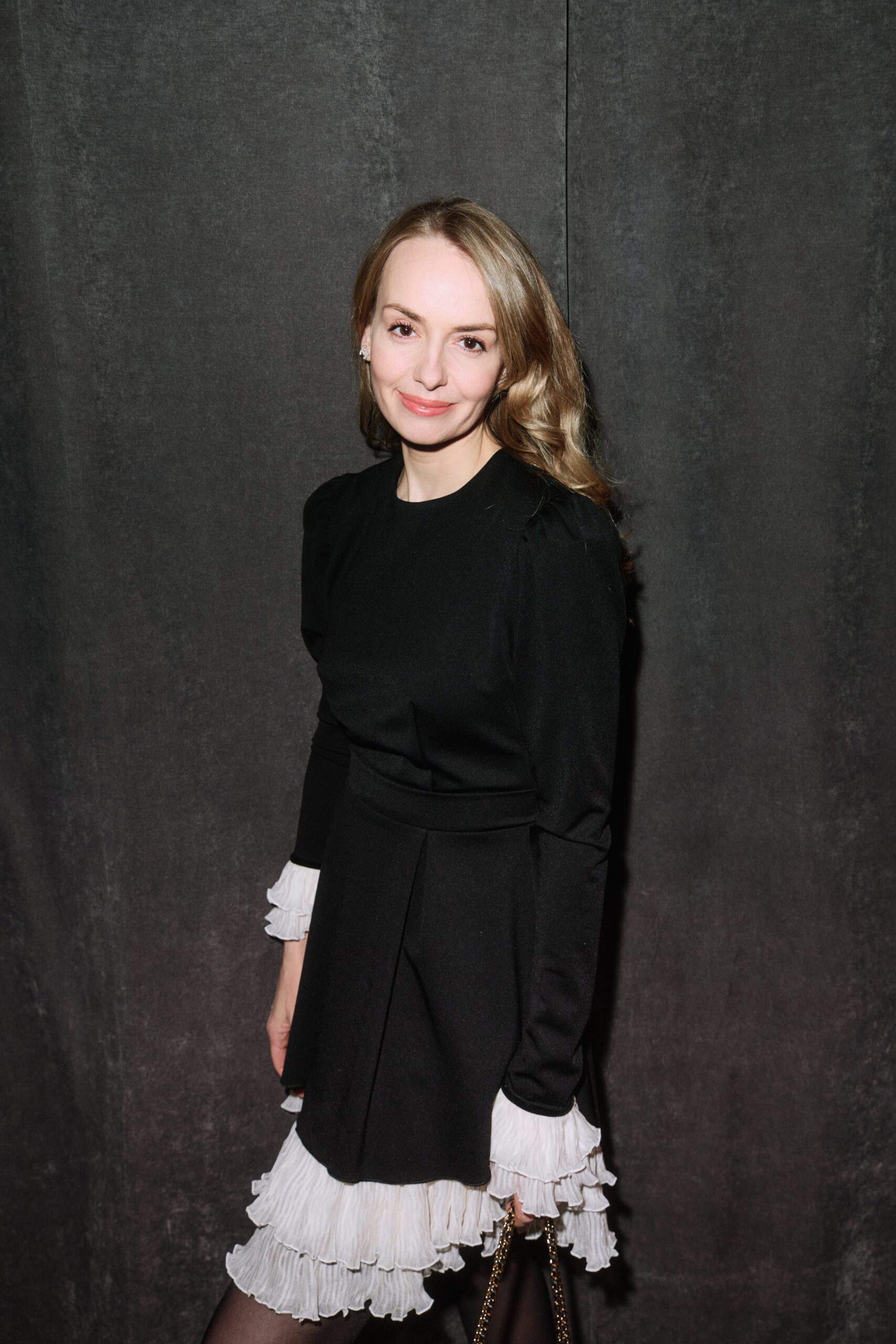 Владислав Ценев, Анна Скороходова, Мила Ершова и Святослав Рогожан на вечере в честь Дня рождения Юлии Хамитовой