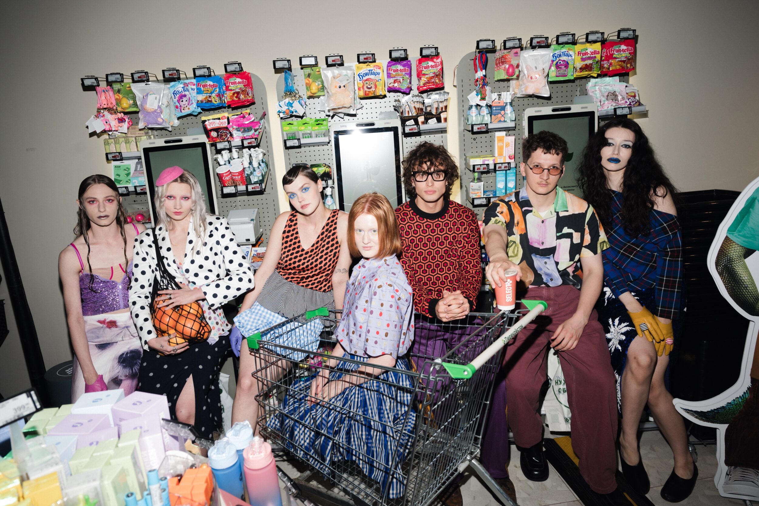 Катя Адушкина, Александра Киселева, Саша Спилберг и другие звезды на открытии «Select Перекресток»