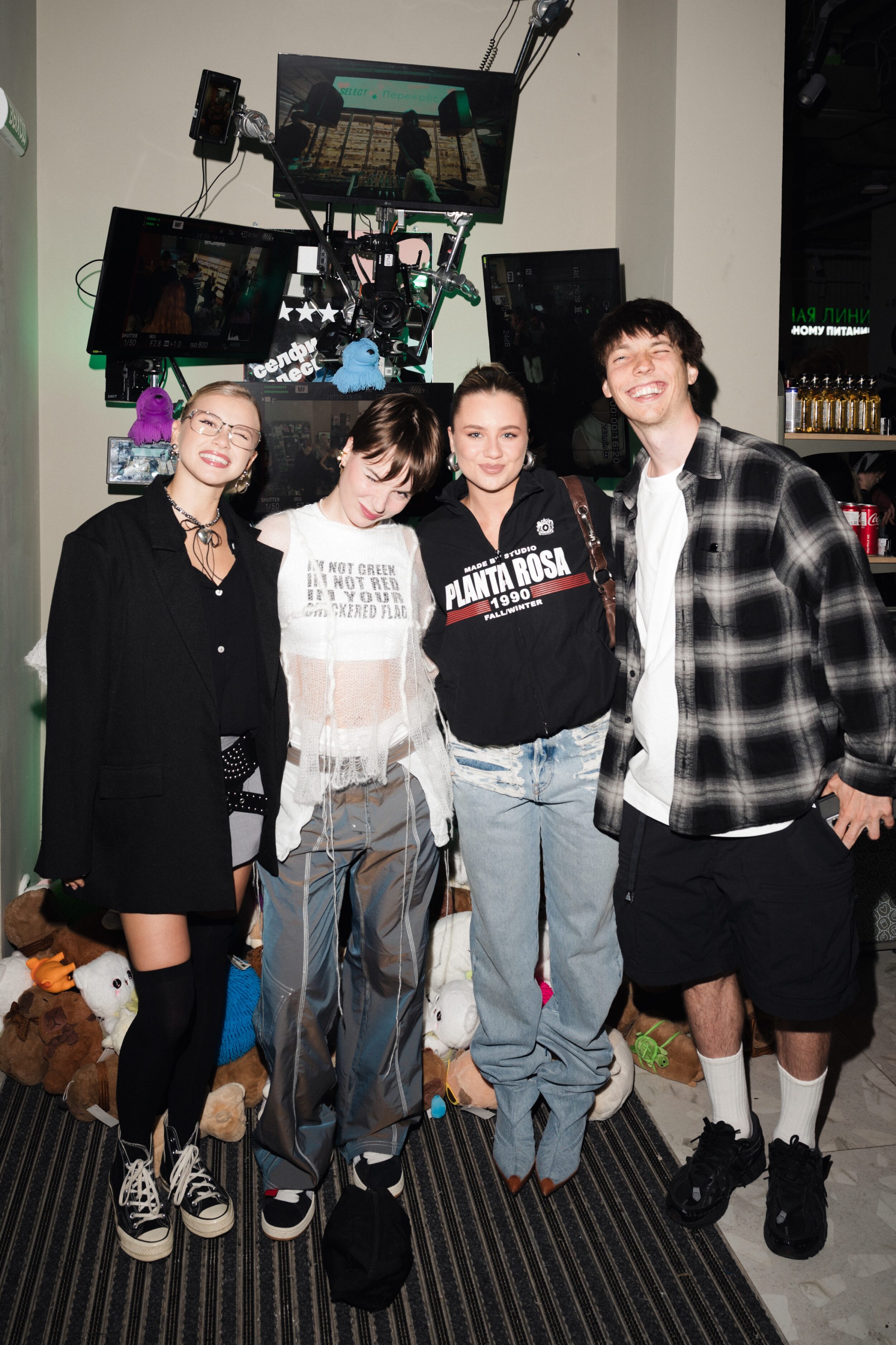 Катя Адушкина, Александра Киселева, Саша Спилберг и другие звезды на открытии «Select Перекресток»