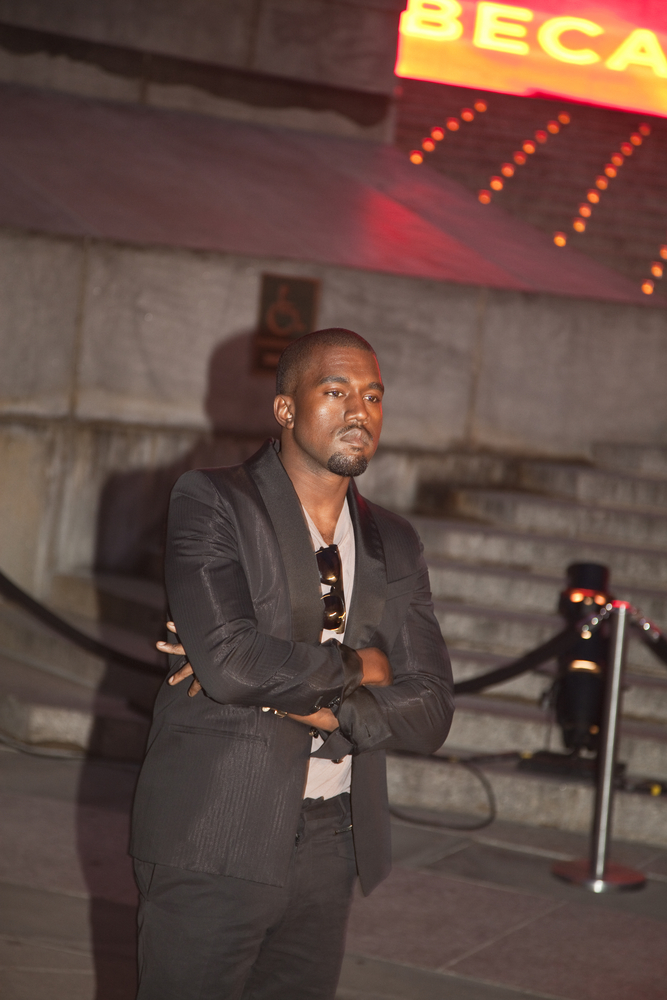 «Несколько лет назад ты не был таким»: в Сети вышел трейлер нового документального фильма про Ким Кардашьян и Канье Уэста