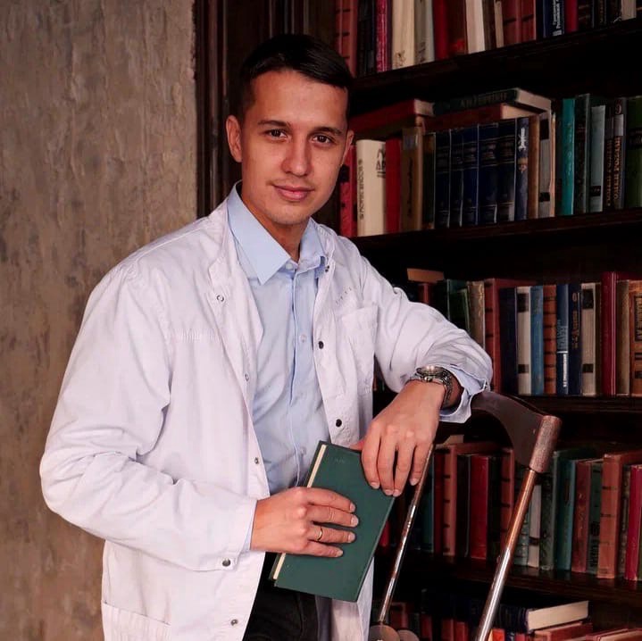 Лучшие хирурги по омолаживающим комплексным операциям (face-neck-eyes)