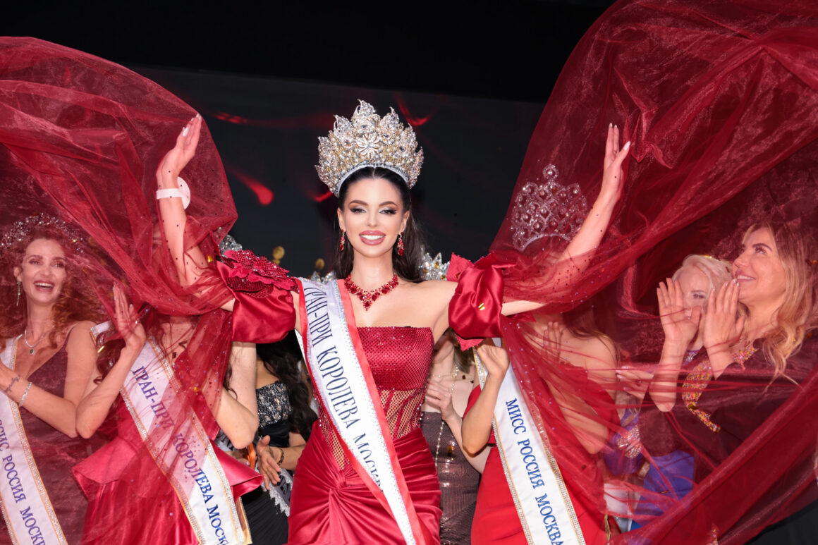 Корона столицы: Надежда Шанина стала новой Королевой Москвы и Московской области